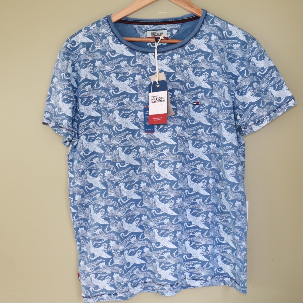 Tommy Hilfiger T shirt